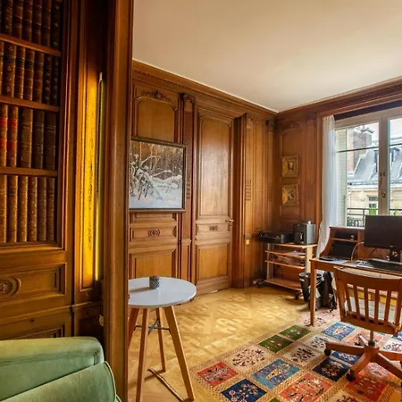 Apartment Champs-elysees/arc De Triomphe *